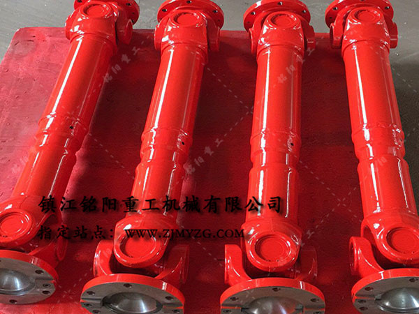 新式整體叉頭式萬向聯(lián)軸器是冶金、軋鋼等機(jī)械設(shè)備的優(yōu)選傳動(dòng)件-萬向聯(lián)軸器